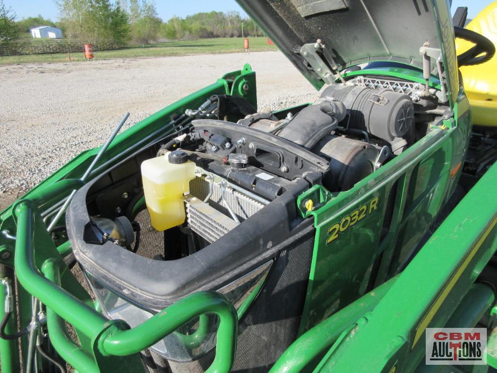 John Deere 2032R Compact Utility Tractor, 32Hp Diesel,220 Hrs, MFWD, Hydrostatic 2 Speed