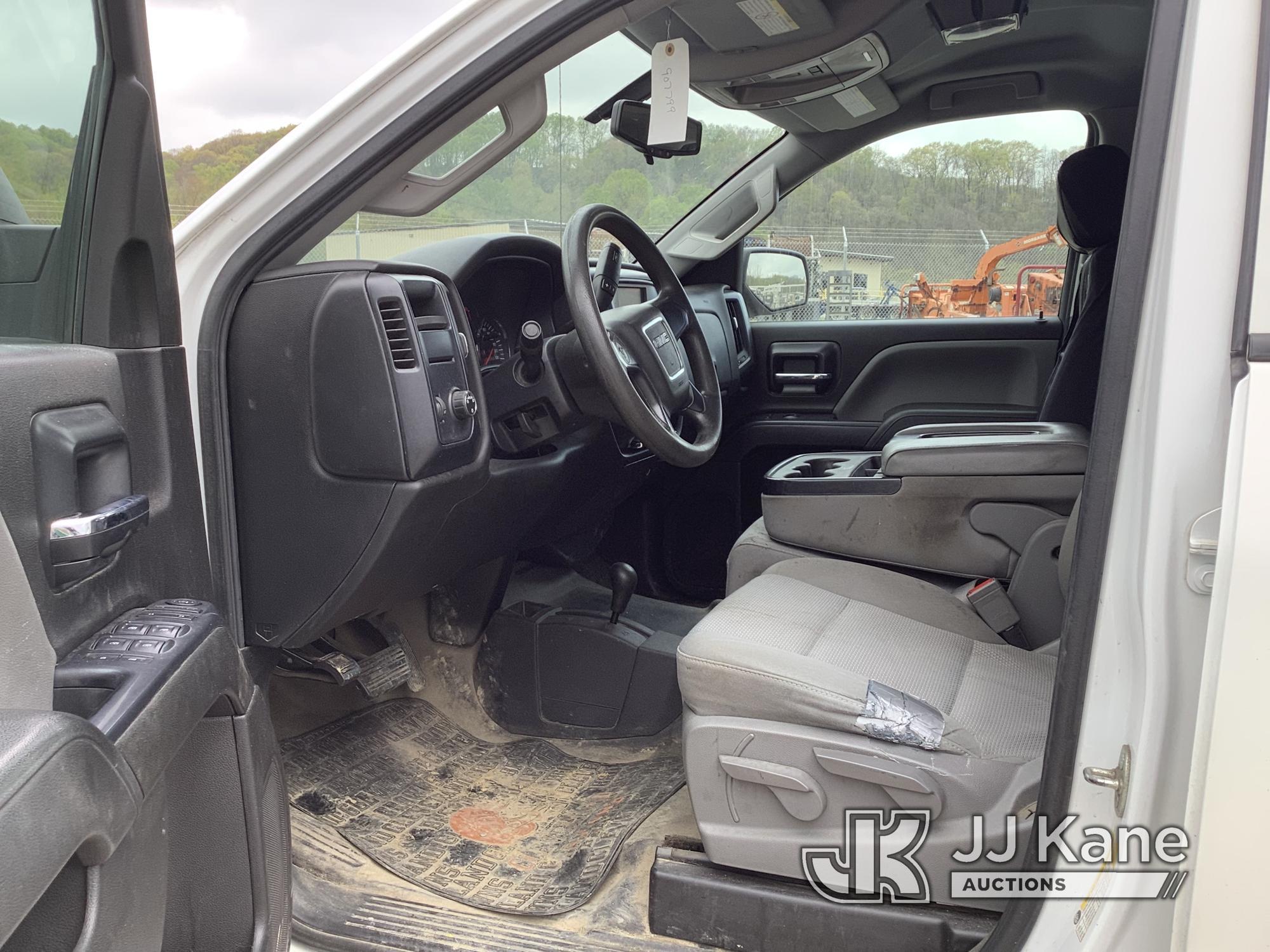 (Smock, PA) 2016 GMC Sierra 2500HD 4x4 Extended-Cab Pickup Truck Title Delay) (Runs & Moves, Rust Da