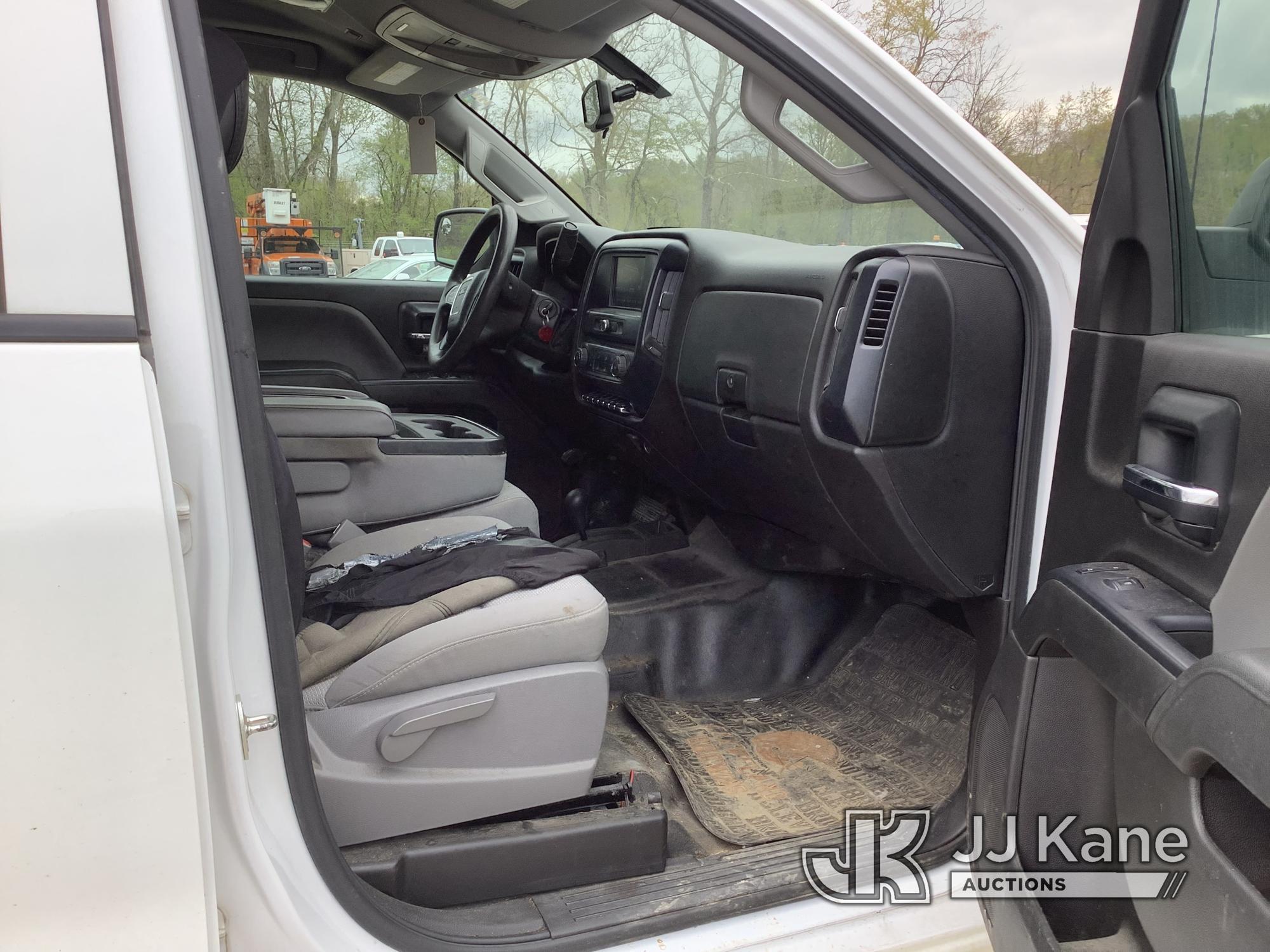 (Smock, PA) 2016 GMC Sierra 2500HD 4x4 Extended-Cab Pickup Truck Title Delay) (Runs & Moves, Rust Da