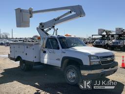 (Charlotte, MI) Versalift SHV28PS, Non-Insulated Bucket Truck mounted behind cab on 2005 Chevrolet S