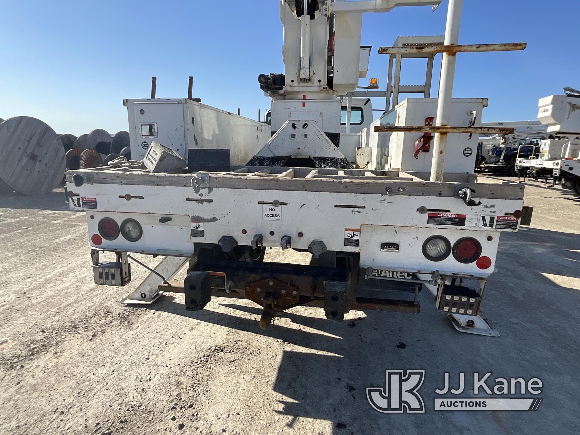 (Pataskala, OH) Altec AA55E, Material Handling Bucket Truck rear mounted on 2019 Freightliner M2 106