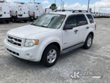 2010 Ford Escape 4-Door Hybrid Sport Utility Vehicle Runs & Moves) (Paint Damage, Windshield Chipped