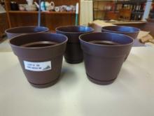 Southern Patio Newbury 6 in. x 5.38 in. Cocoa Resin Planter with Saucer. Comes as is shown in