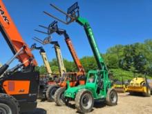 2015 SKYTRAK 6042 TELESCOPIC FORKLIFT 4x4, SN: 57640 powered by diesel engine, equipped with OROPS,