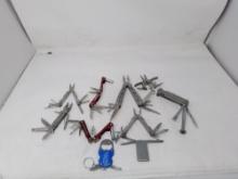 Bag lot of 10 Multitools