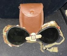 WWII Era US Military Mountain Troops Ski Goggles w/case