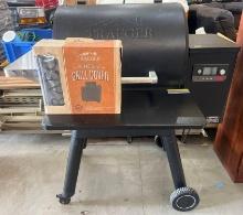 Trager Ironwood 650 Smoker newer unit with cover