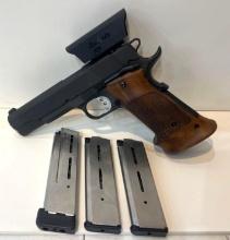 Springfield Model 1911 -A1 9mm with Burris Red dot and 3 clips NM443472 handgun with original case