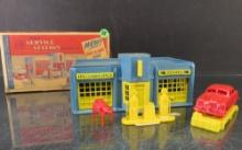 Marx Plastic Service Station Toy