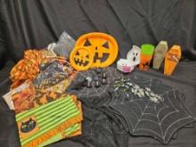 HALLOWEEN TABLE SCAPE, DECOR including material pcs. tablerunner, mats