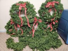 TOTE OF 5 WREATHS AND GARLAND