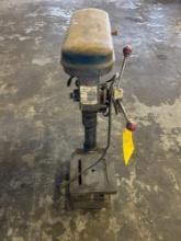 BUFFALO 3 SPEED BENCH TOP DRILL PRESS 670-3000 RPM (POWERS ON)