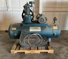 CURTIS HORIZONTAL TANK AIRCOMPRESSOR 5HP, 230V, 1 PHASE MOTOR (WORKING WHEN REMOVED)