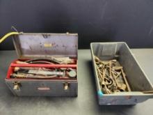 (LOT) MECHANICS BOX WITH ENGINE TOOLING & SPECIALTY SOCKETS