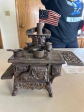 Vintage cast iron Crescent mini cook stove.... Nice.......Shipping