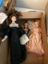 Gone With The Wind - Rhett Butler and Scarlet O'Hara porcelain dolls.... Excellent.and 2 Barbie