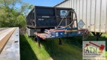 1989 Benlee Roll-Off Tri-Axle Trailer & Container