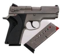 Smith & Wesson 4013 .40 S&W Semi Auto Pistol