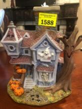 Partylite Halloween Ghostly Tealigth House Candle Holder - P7862