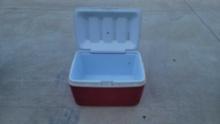 rubbermaid cooler