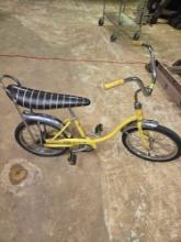 Schwinn Stingray Pixie. Vintage Chids Bike .