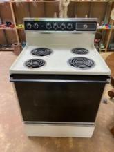 Whirlpool Electric Stove Oven with Spare Power Outlet Box