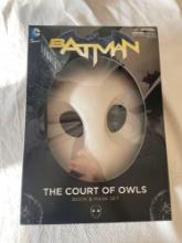 Batman The Court of owls Mask and Book Set