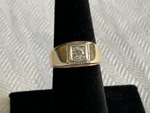 14k Gold Men's Ring With Diamond