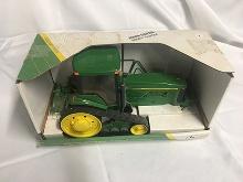 Ertl 1/16 Scale, John Deere 8400T Tractor