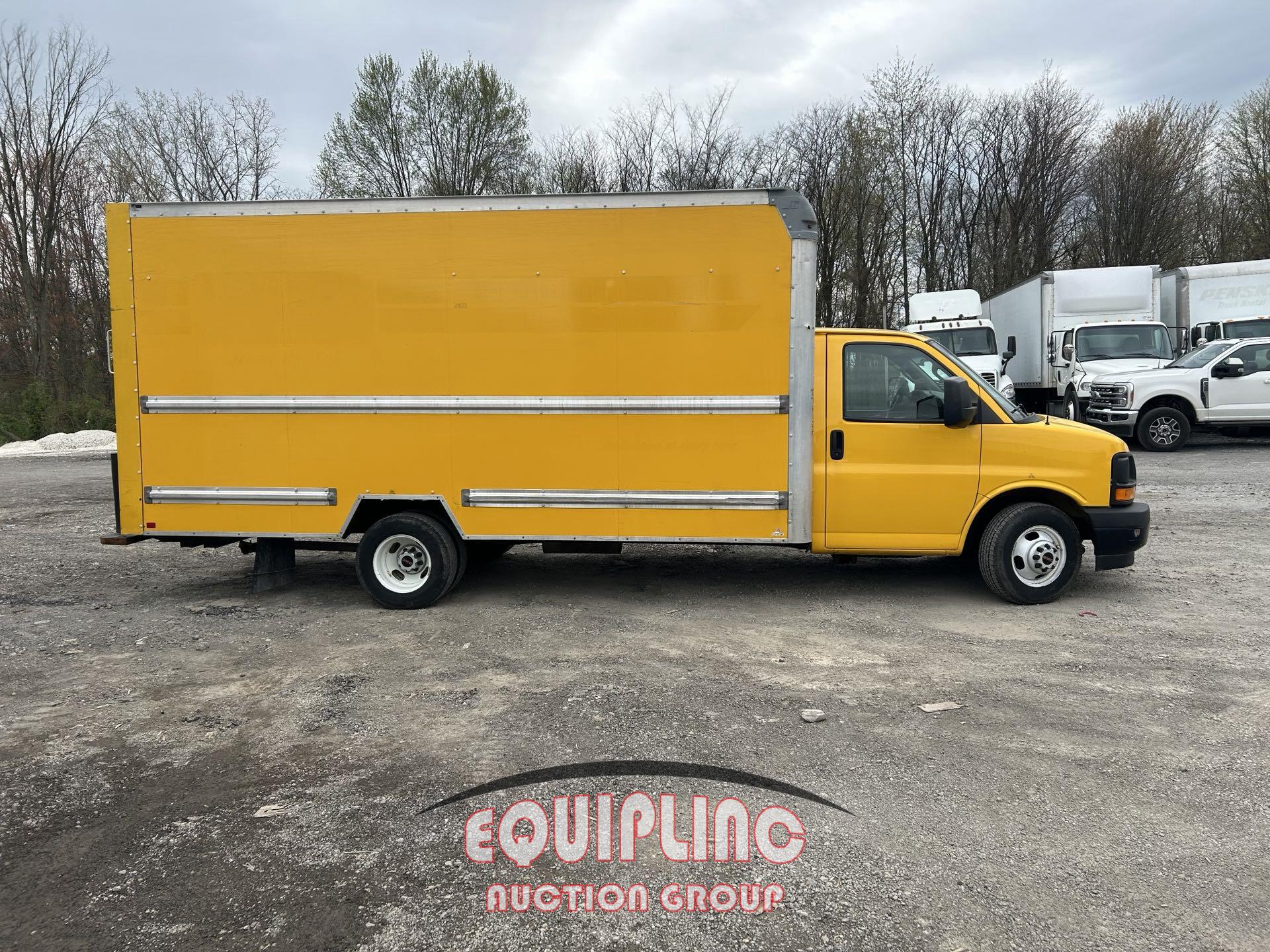 2017 GMC SAVANA 14FT BOX TRUCK