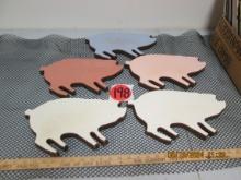 5 Pig Cutting Boards