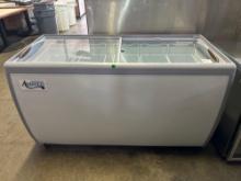 Avantco 60 in. Sliding Glass Top Freezer Merchandiser