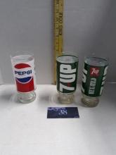 Vintage Pepsi, 7UP glasses