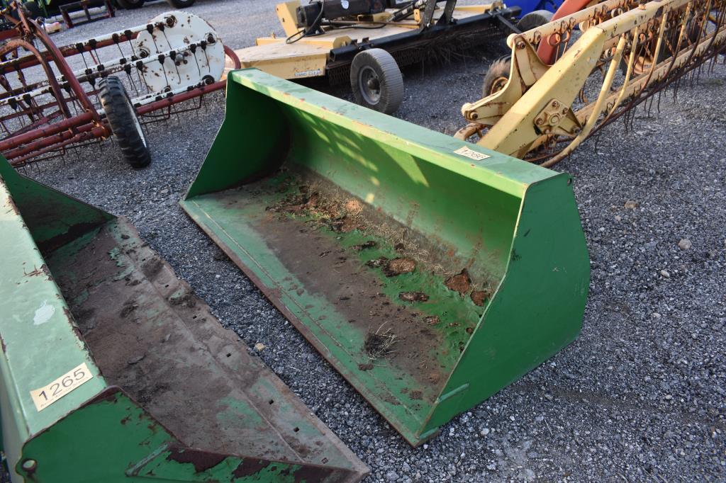 JD 85" LOADER BUCKET