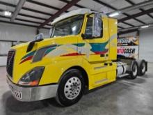 2016 Volvo D13 Day Cab Truck Tractor