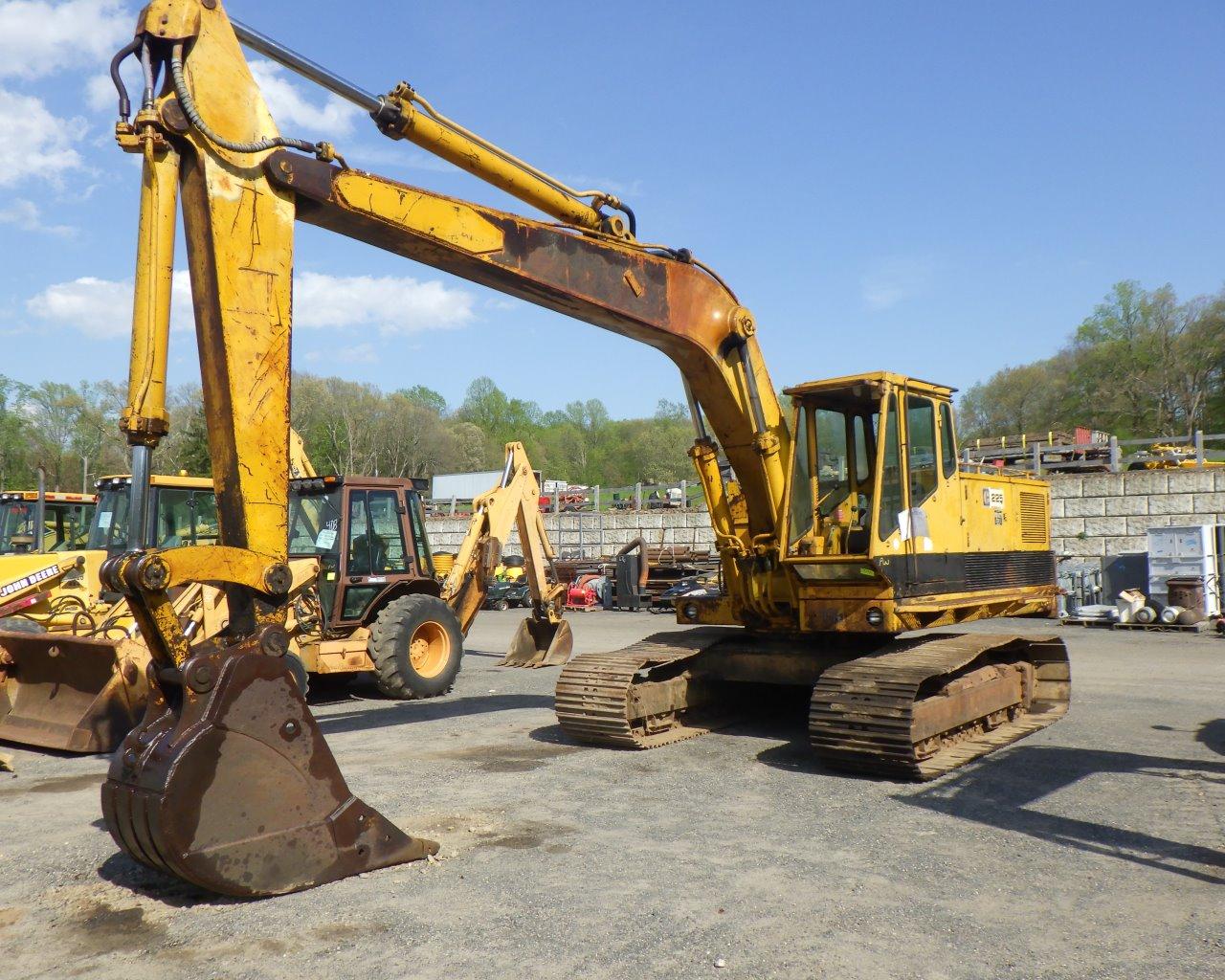 CAT 225 Hyd Excavator   EROPS