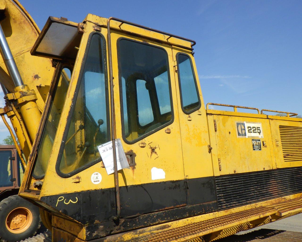 CAT 225 Hyd Excavator   EROPS