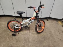 NEW KIDS OZONE BIKE WITH TRAINING WHEELS - AS IS -  NEEDS NEW CHAINAND ADJUSTMENT ON BACK TIRE