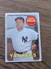 1969 Topps #447b Ralph Houk New York Yankees Vintage Baseball Card