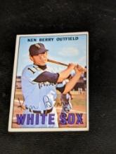 #67 1967 Topps Ken Berry Chicago White Sox Vintage Baseball Card