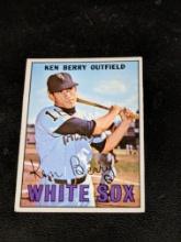 !967 Topps #67 Ken Berry Chicago White Sox Vintage Baseball Card