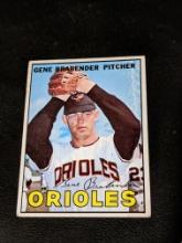 1967 Topps Baltimore Orioles Baseball Card #22 Gene Brabender