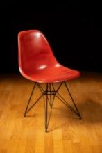 Vintage Herman-Miller Eames Chair in Red 5