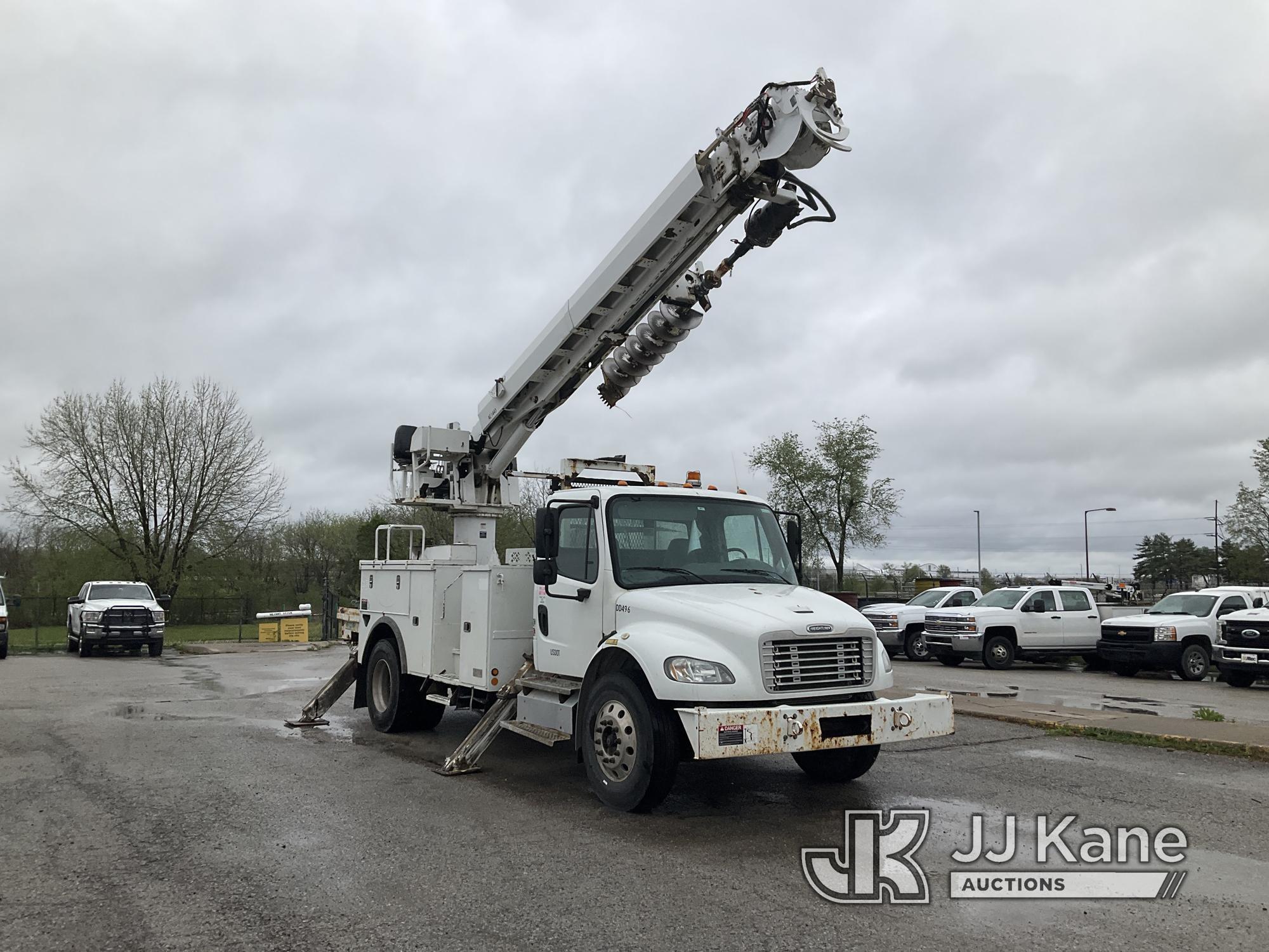 (Kansas City, MO) Altec DC47-TR, Digger Derrick rear mounted on 2013 Freightliner M2 106 Utility Tru