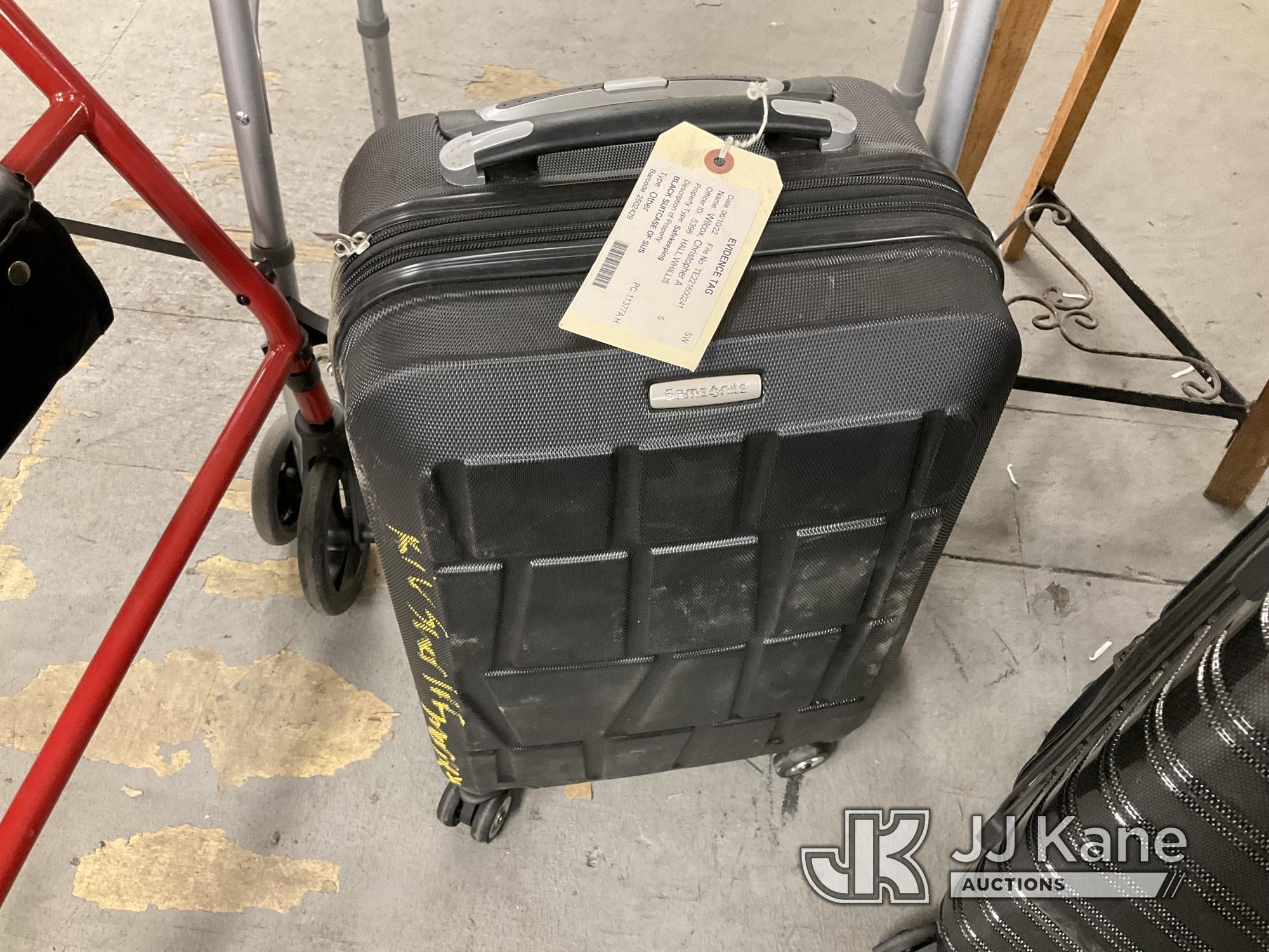 (Jurupa Valley, CA) Luggage Used