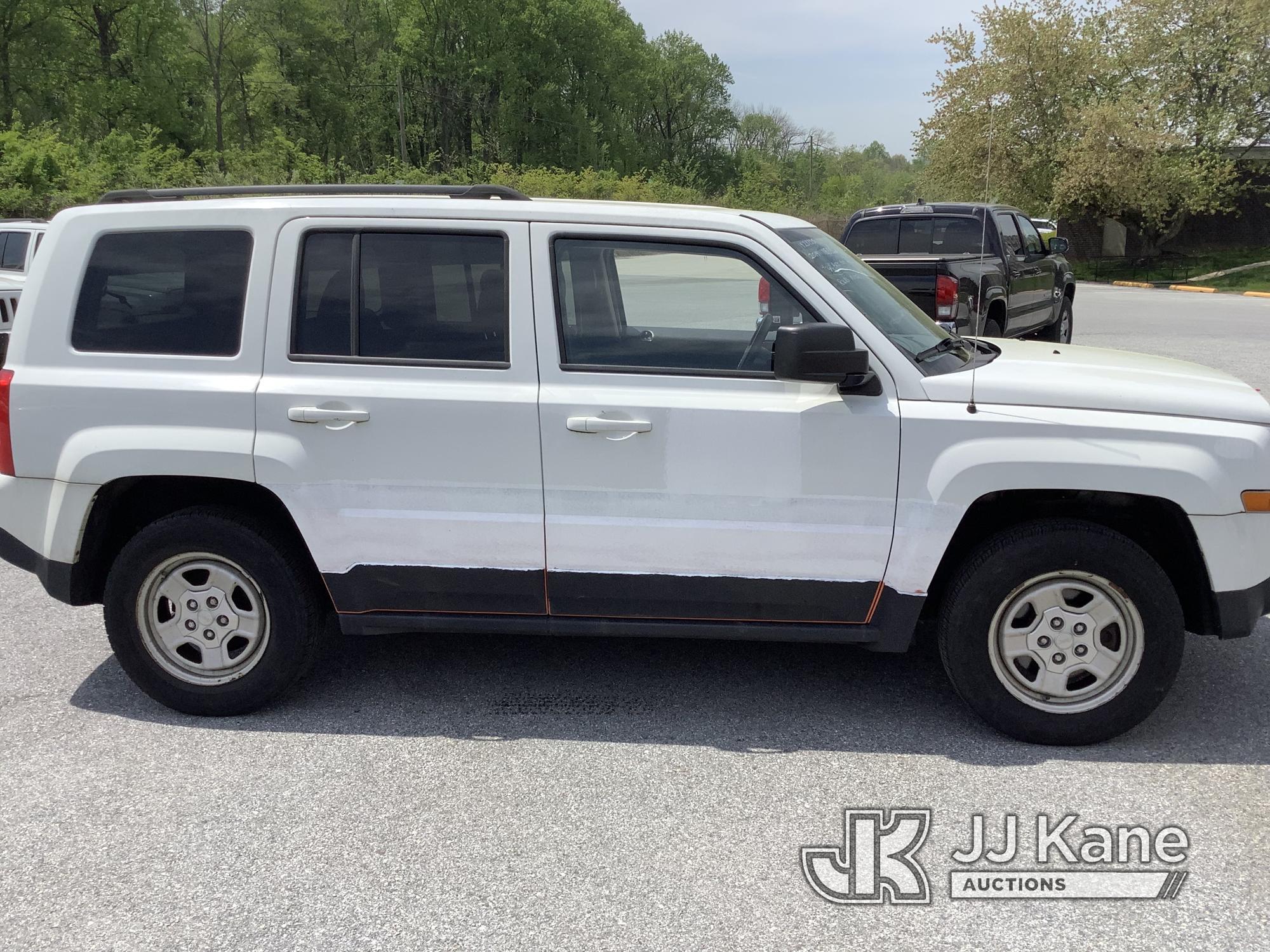 (Chester Springs, PA) 2014 Jeep Patriot 4x4 4-Door Sport Utility Vehicle Runs & Moves, Body & Rust D