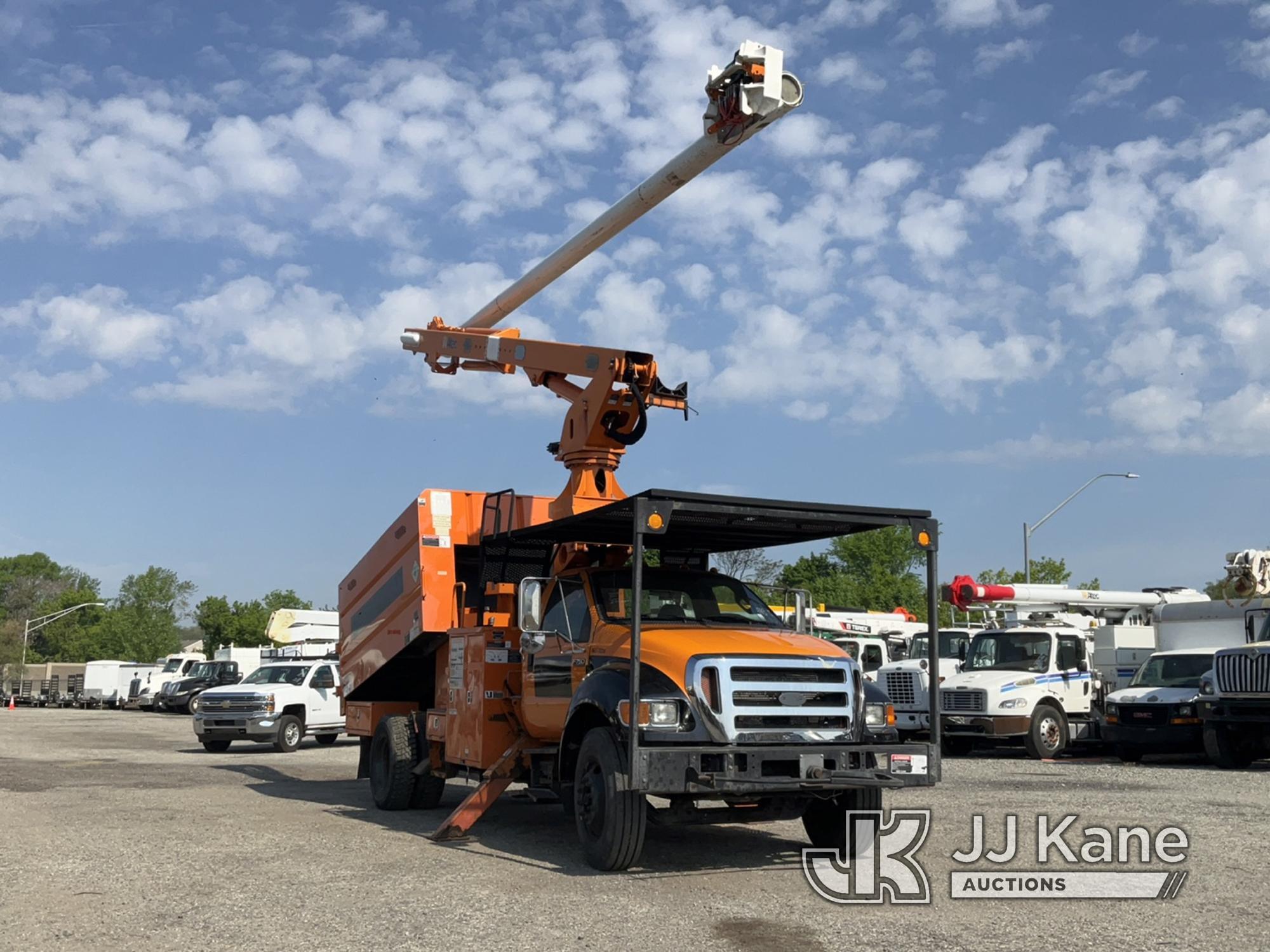 (Plymouth Meeting, PA) Altec LRV60E70, Over-Center Elevator Bucket Truck mounted behind cab on 2011