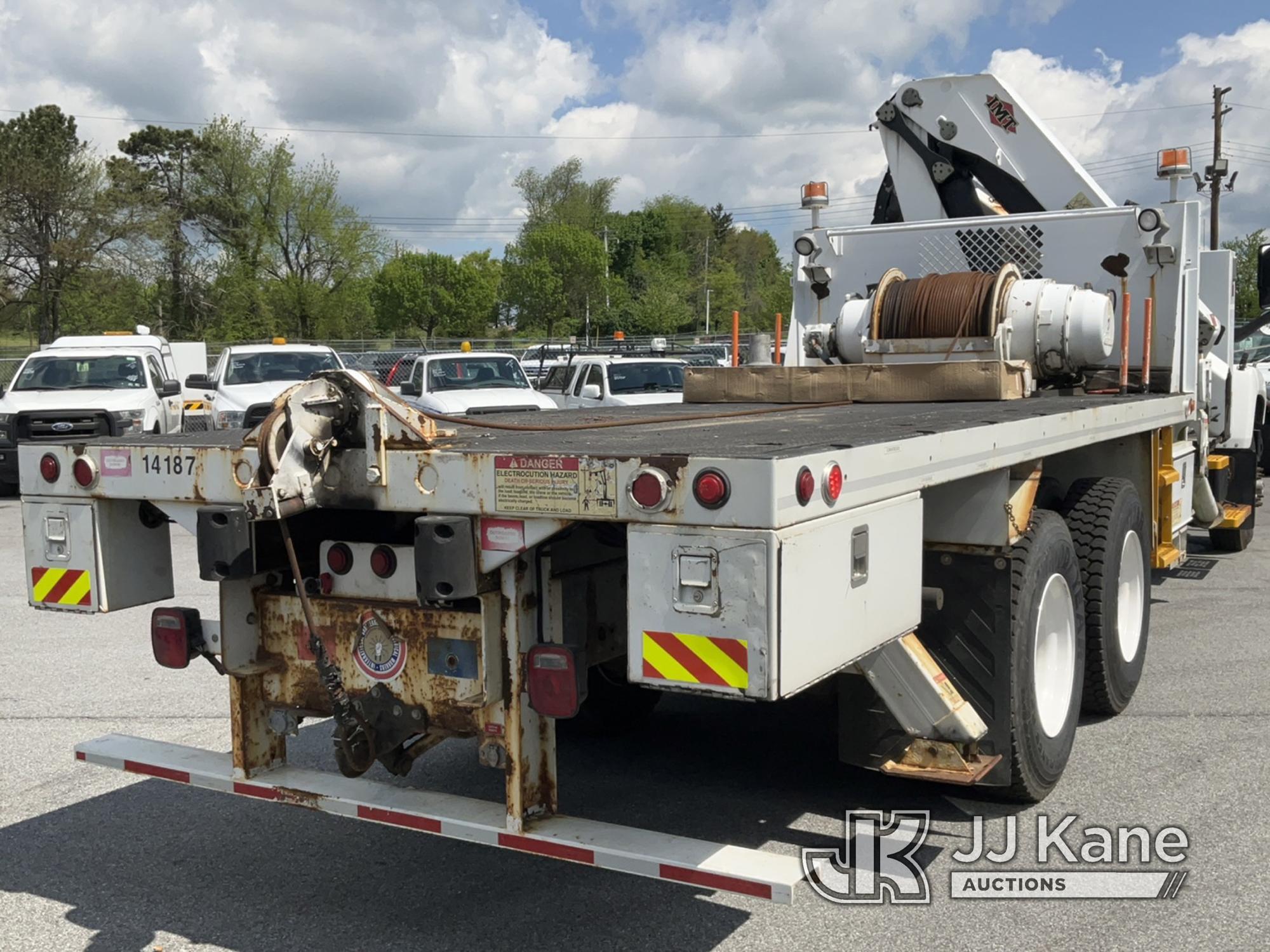 (Chester Springs, PA) IMT 25/180K3, Hydraulic Knuckle Boom Crane mounted behind cab on 2009 GMC C850