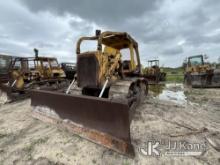 1986 Caterpillar D7G Crawler Tractor Not Running, Condition Unknown) (True Hours Unknown, Body Damag