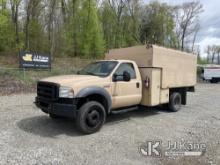 2005 Ford F550 Chipper Dump Truck Runs, Moves & Dump Operates) (Body & Rust Damage